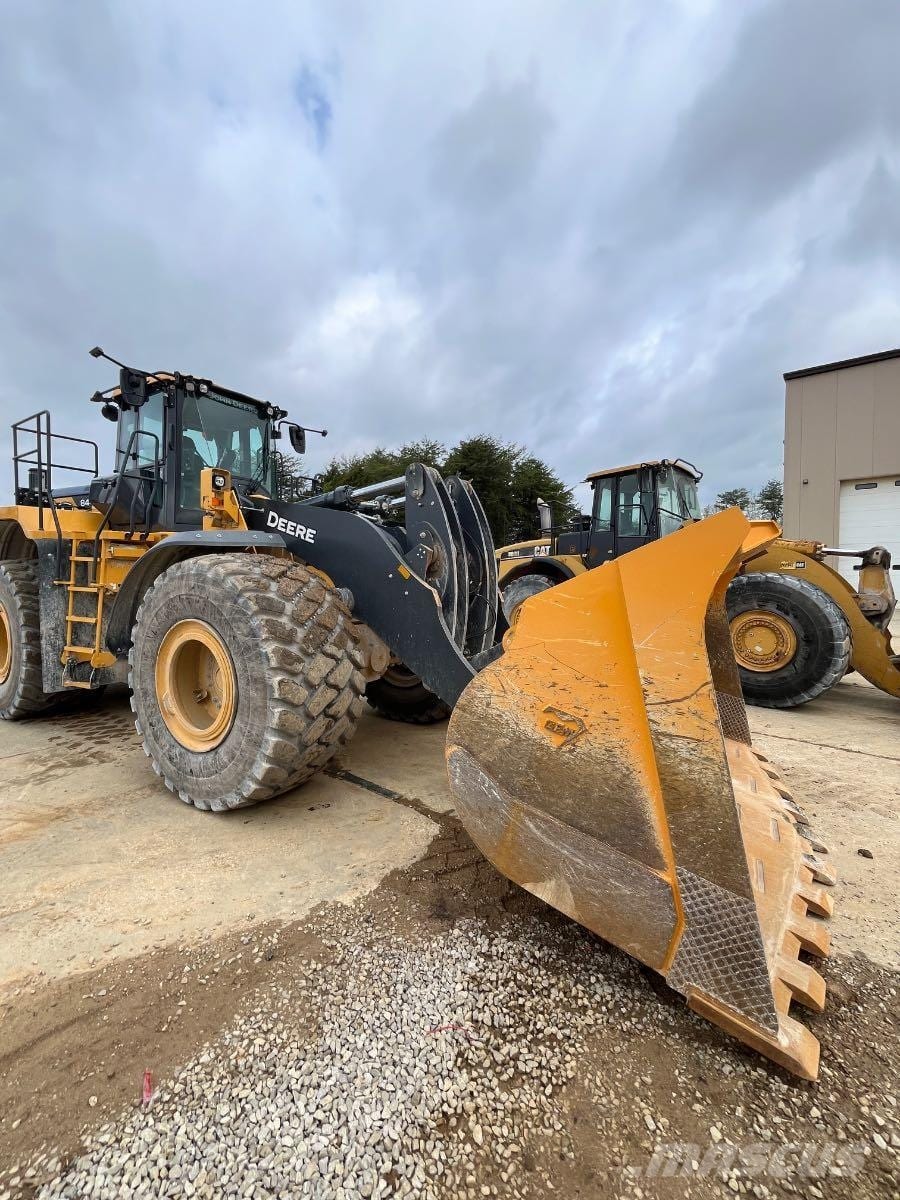 2024 John Deere 844 P