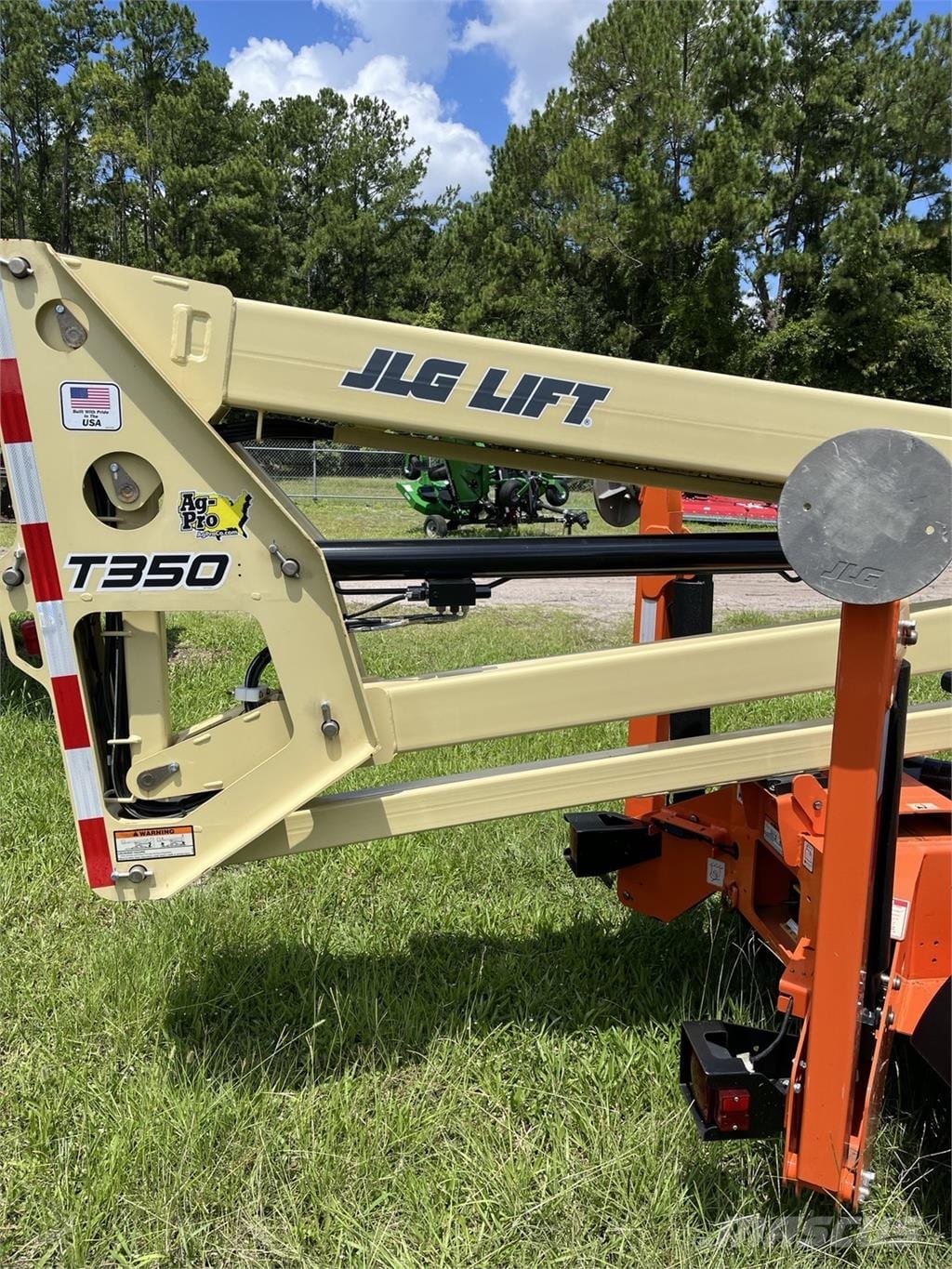 2024 JLG T350 Electric