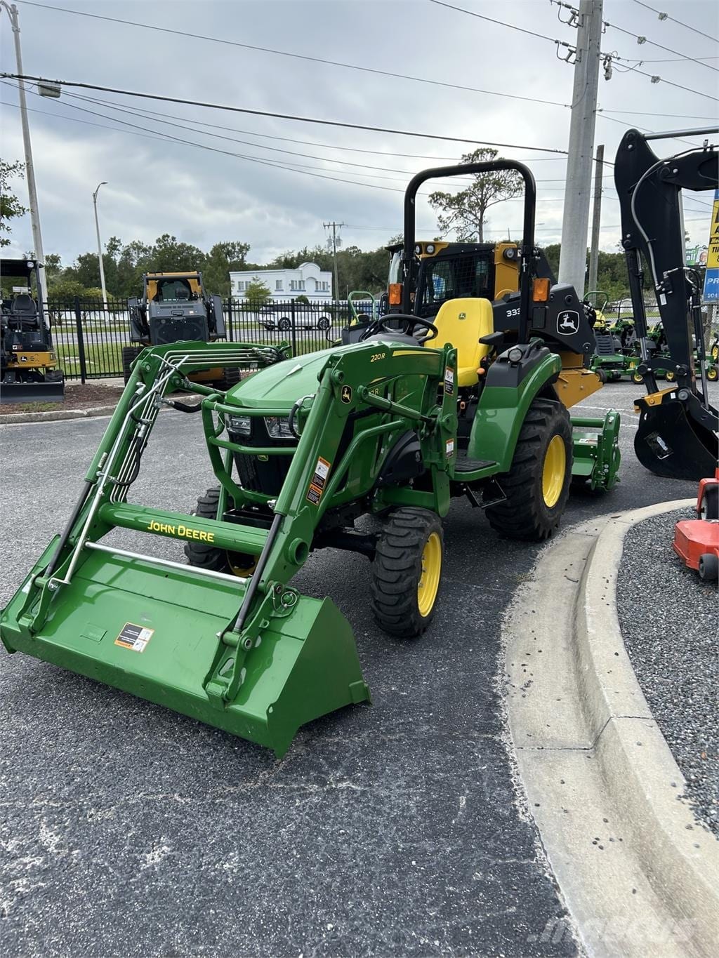 2025 John Deere 2032R