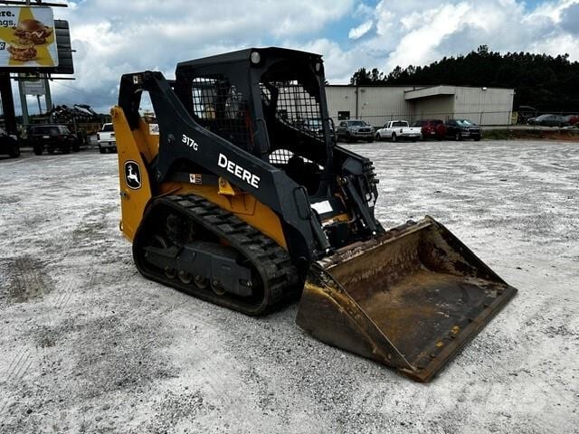 2022 John Deere 317G