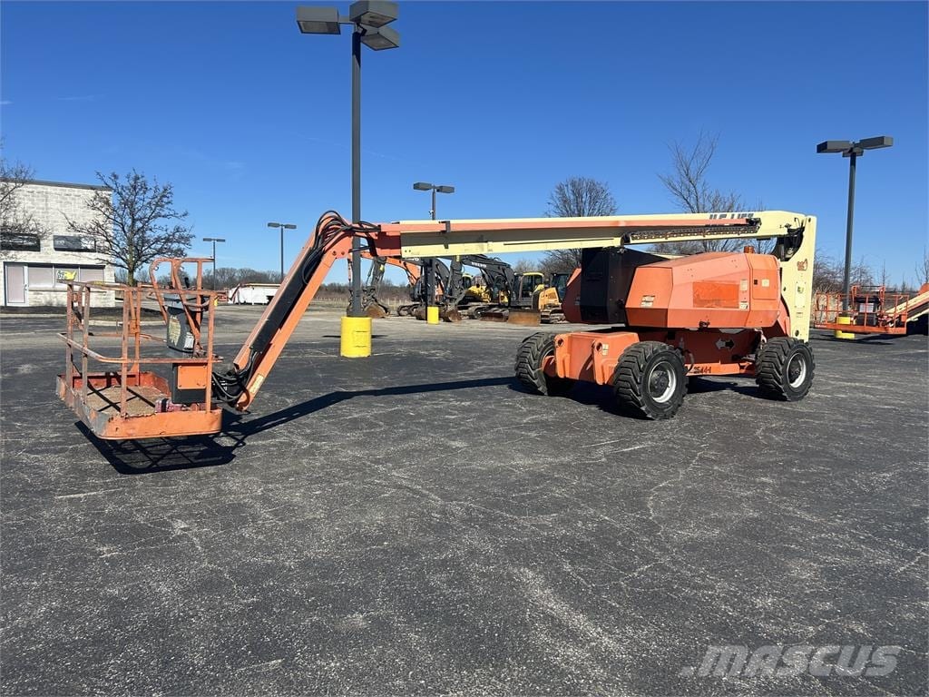2015 JLG 800AJ