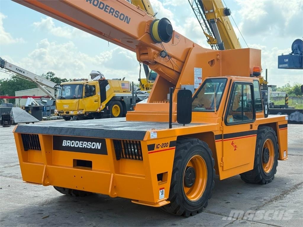 2015 Broderson IC-200-3H