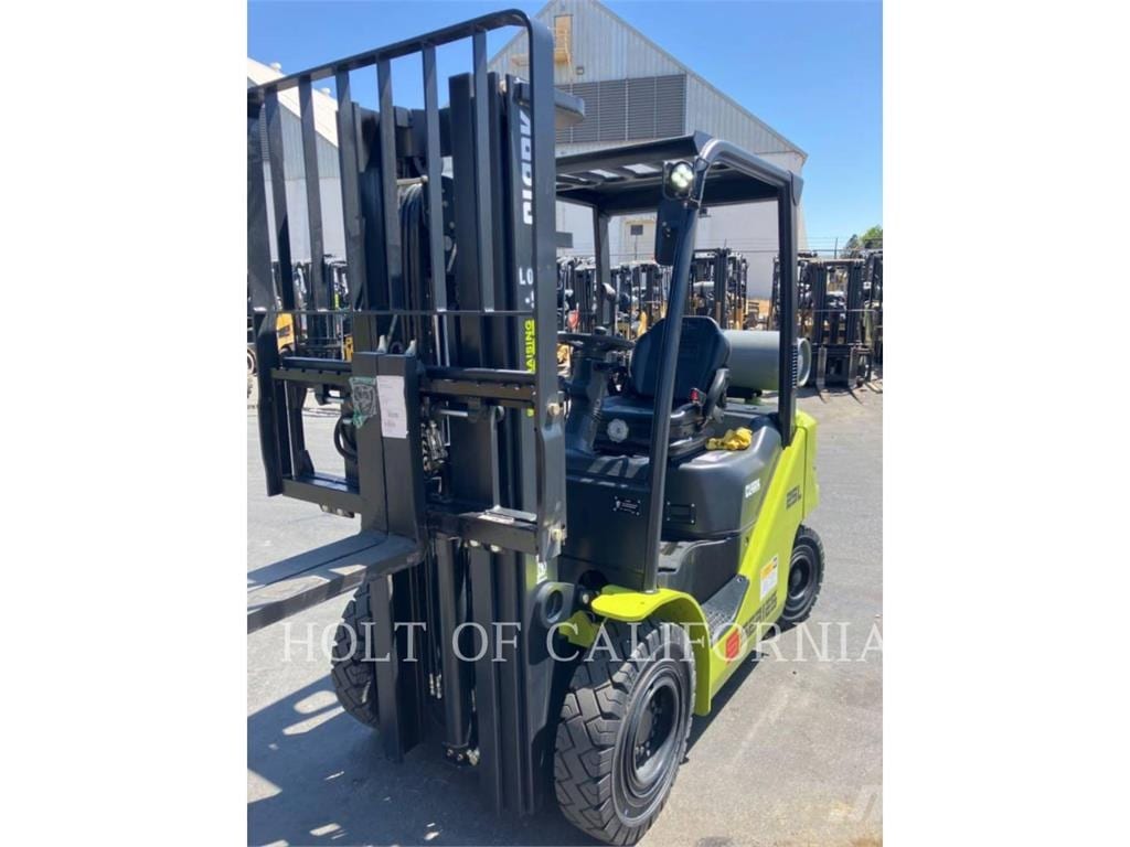 2022 Clark S25L