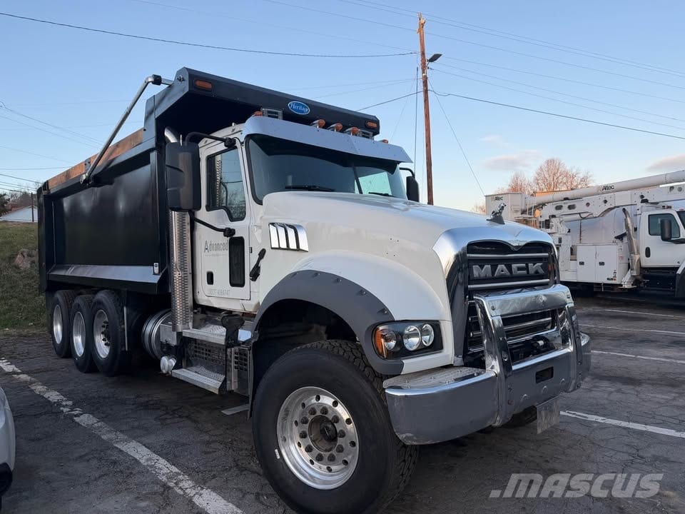 2023 Mack Granite