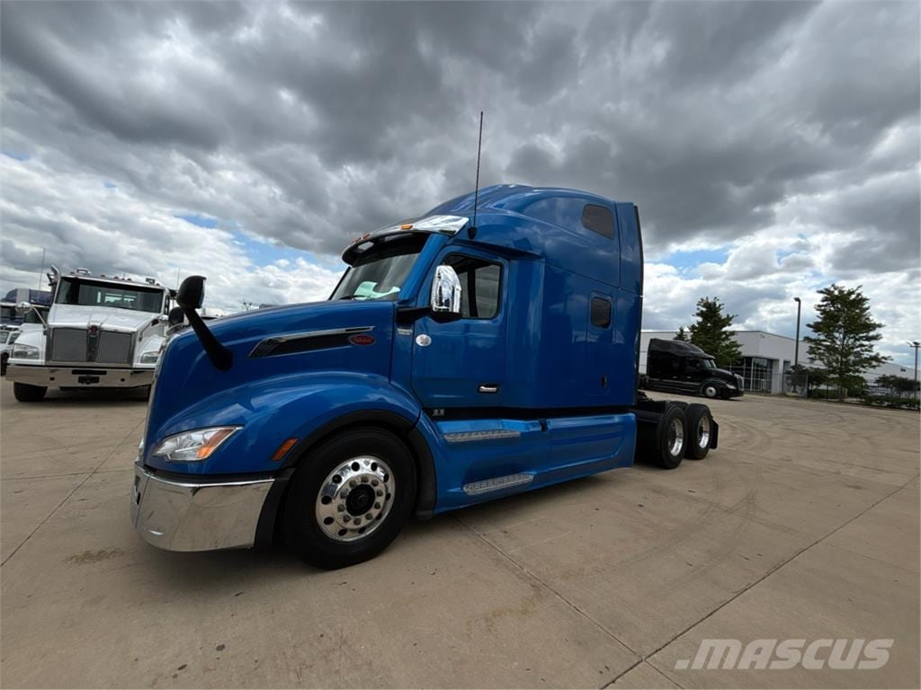 2023 Peterbilt 579