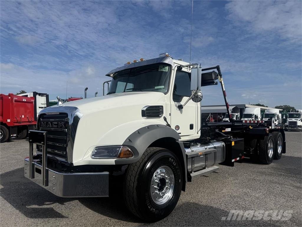 2027 Mack GR64B
