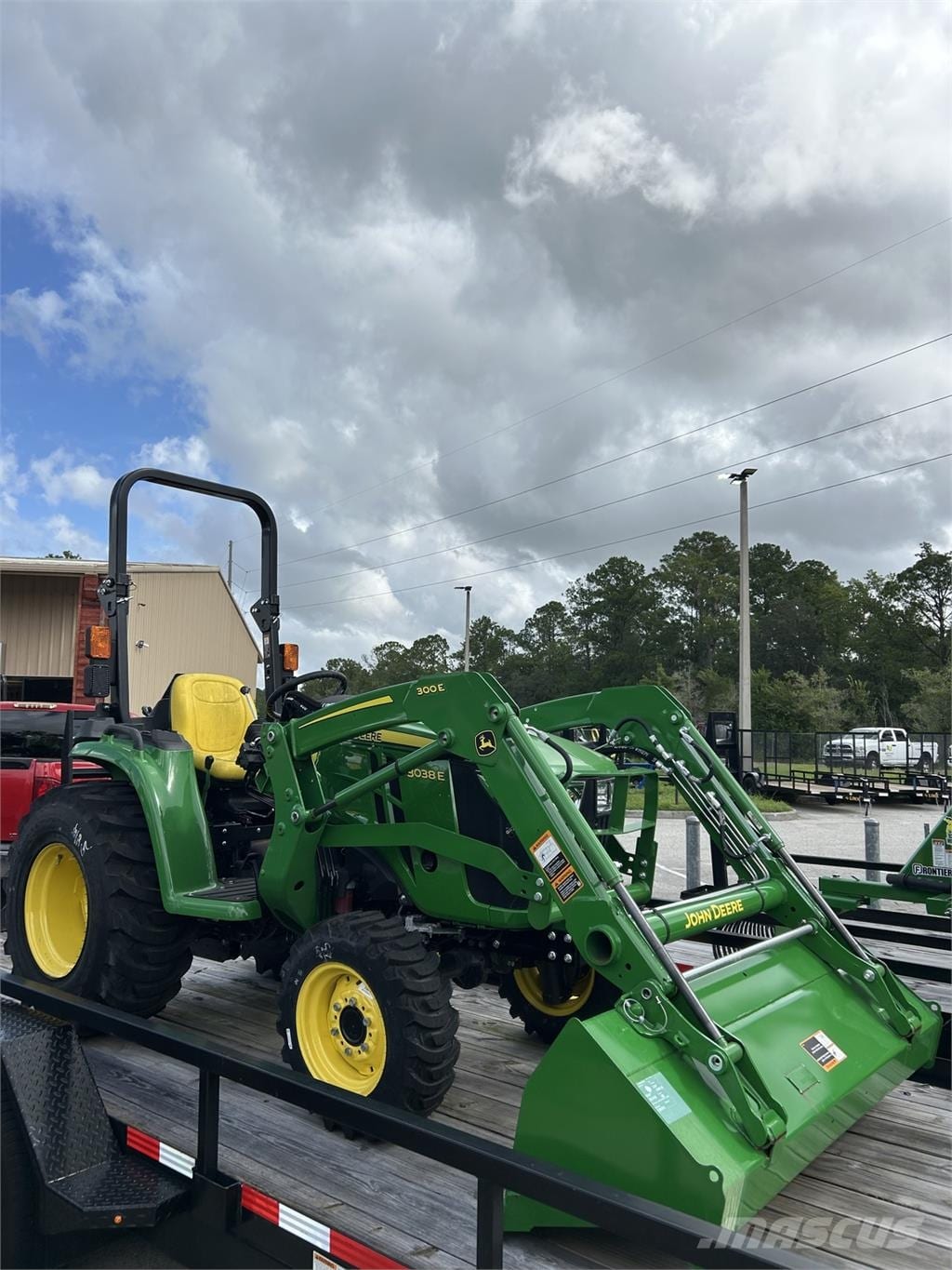 2025 John Deere 3038E