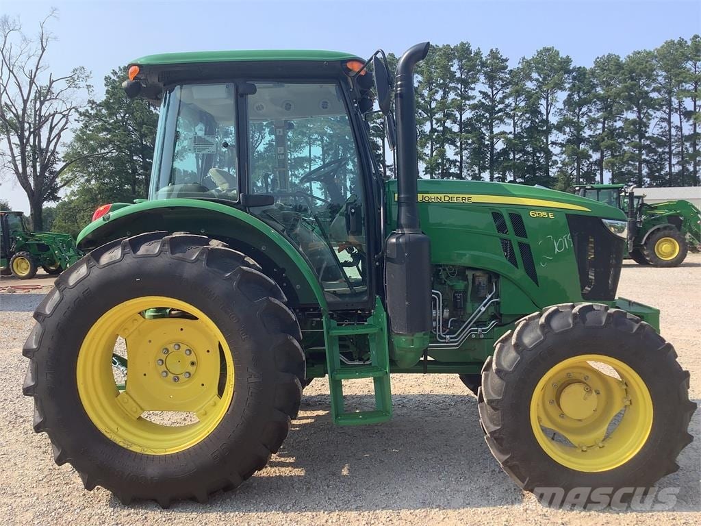 2026 John Deere 6135E