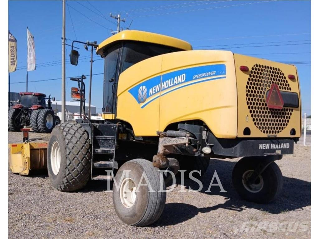 2016 New Holland SR 200