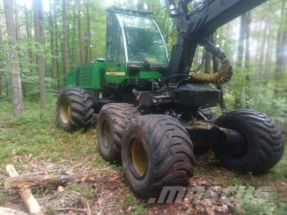 2006 John Deere 1270 D