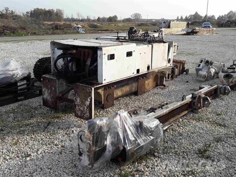 2014 EZ-W12 drilling truck