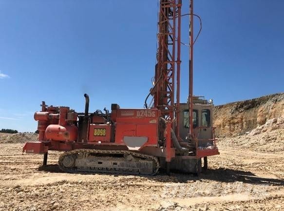 2009 D245S
