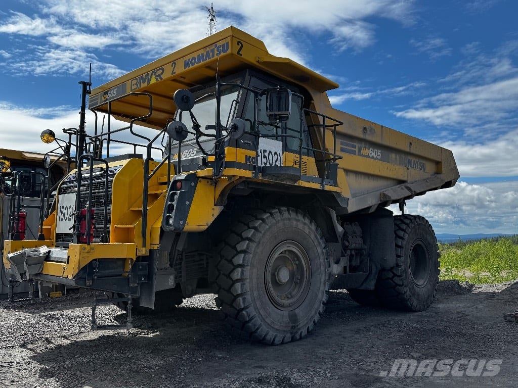 2018 Komatsu 605-8