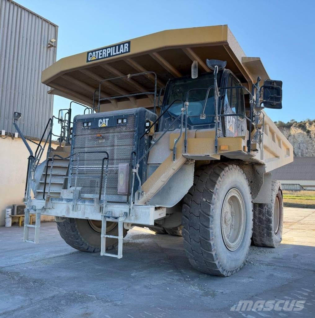 2017 CAT 777 G