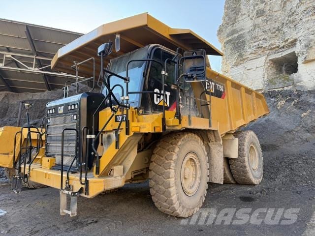2017 CAT 775G