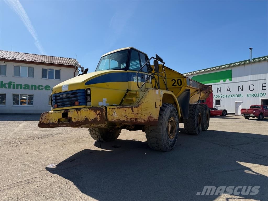 2002 CAT D735 jednostranny vyklapac 6x6 DUMPER VIN 235