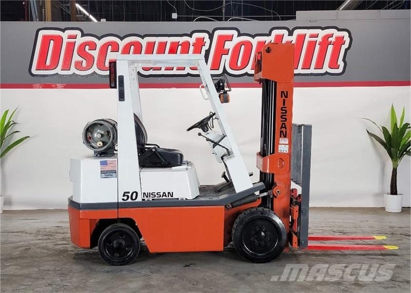 1992 Nissan CPH02A25PV