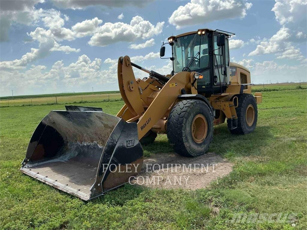 2015 CAT 924K