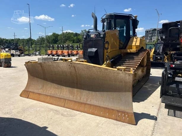 2023 CATERPILLAR D6 LGP