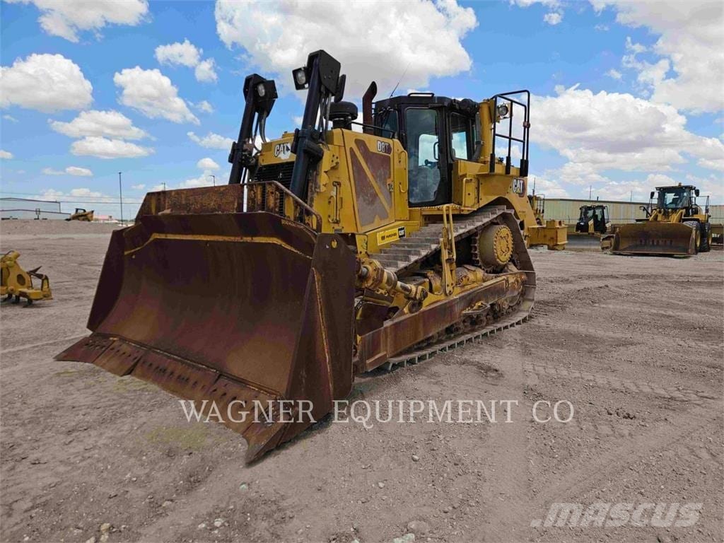 2022 CAT D8T