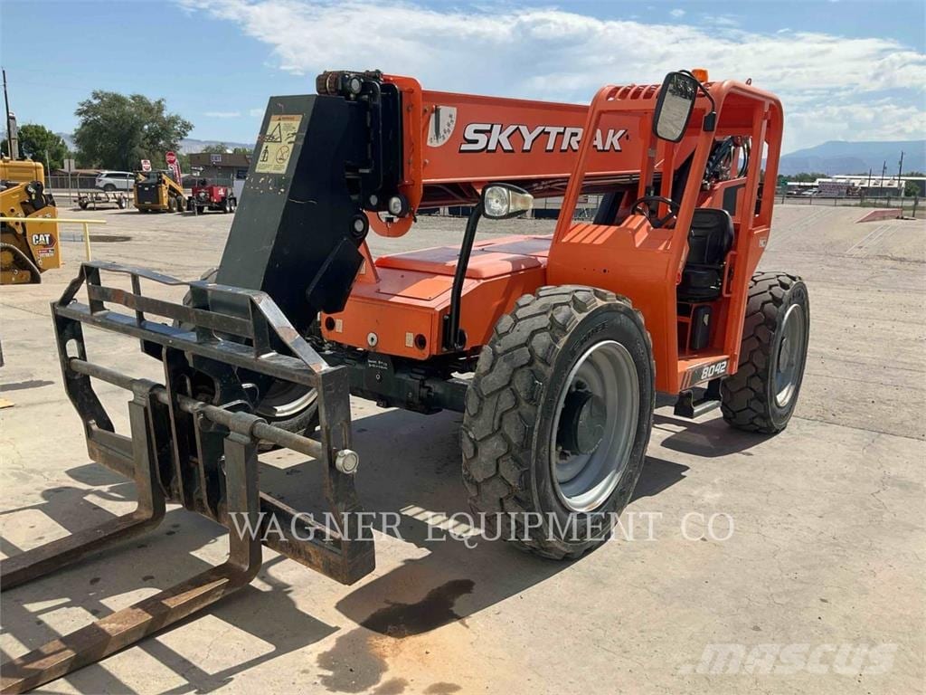 2019 JLG MATERIAL HANDLING DIV. 8042