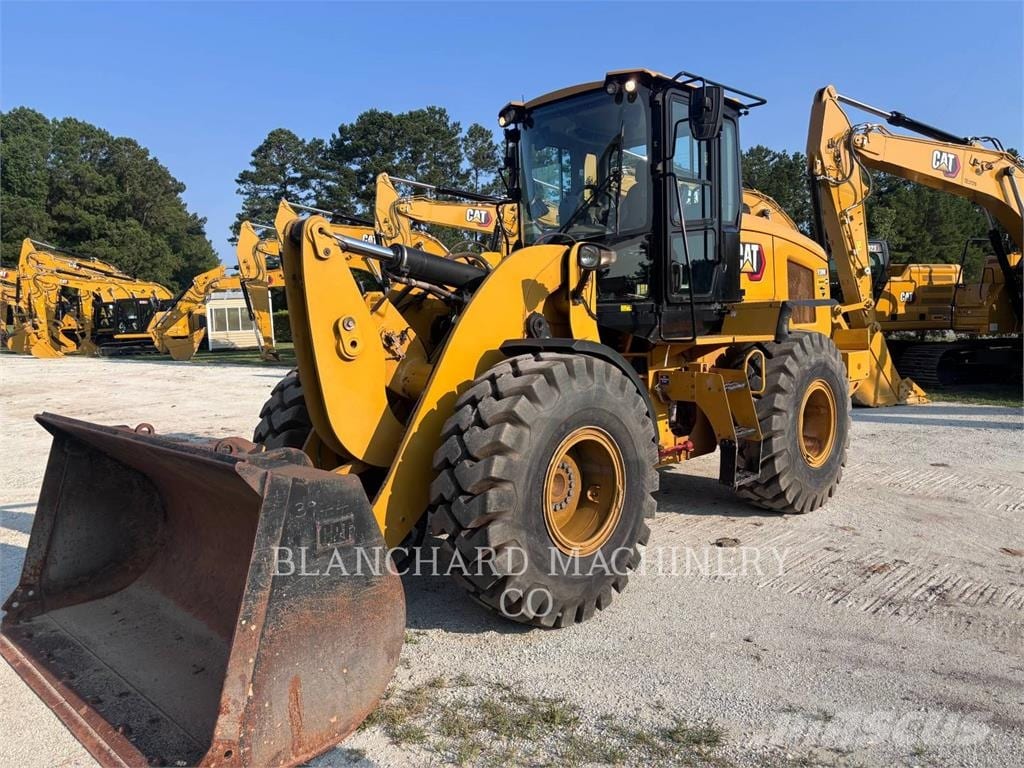 2023 CAT 930M