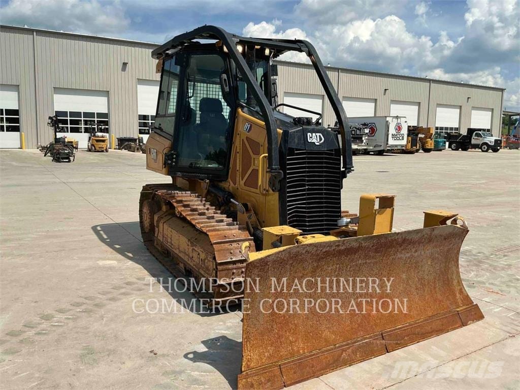 2021 CAT D1 XL