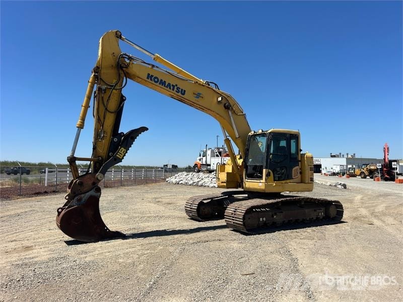 2010 Komatsu 228USLC-8