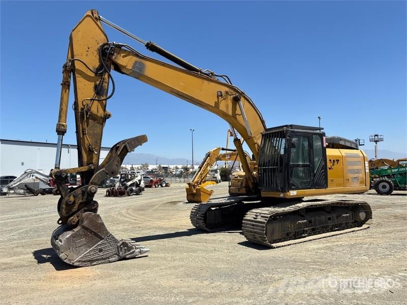 2015 CAT 329F L