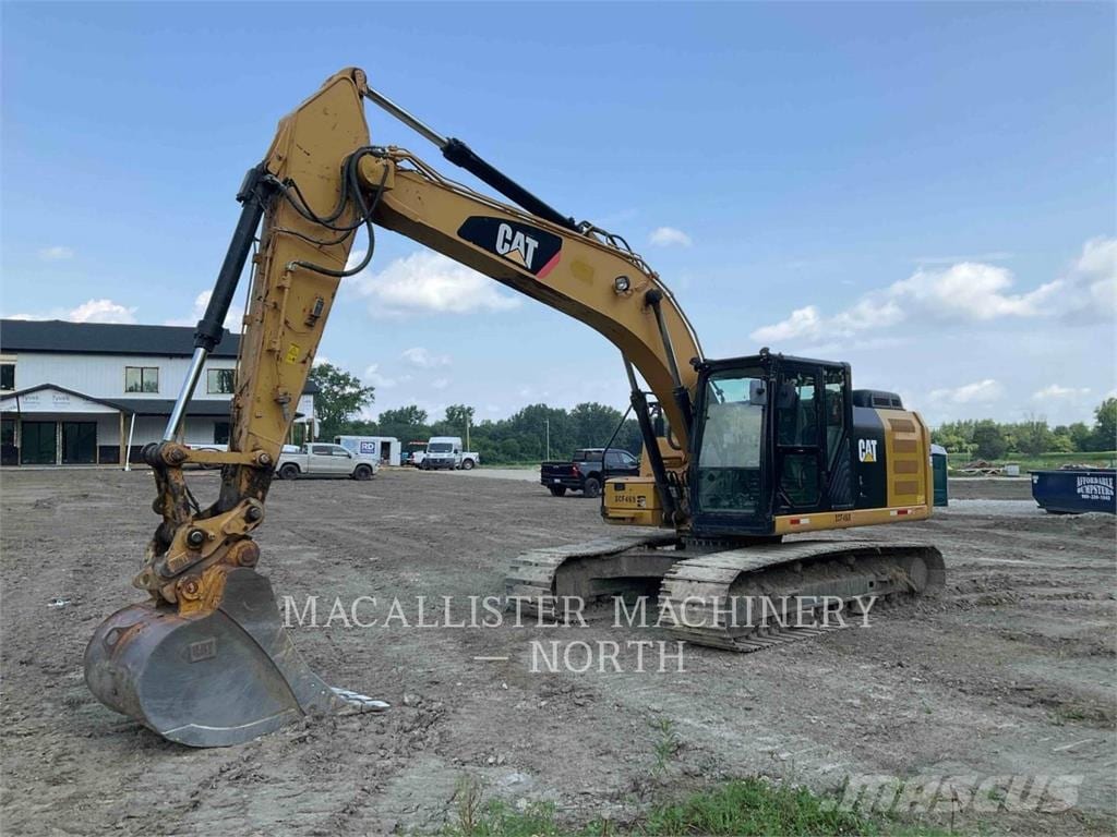 2015 CAT 323FL