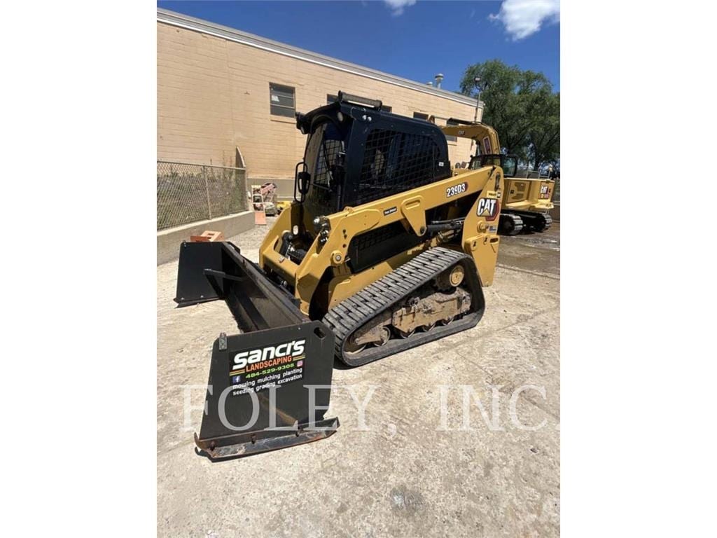 2022 CAT 239D3