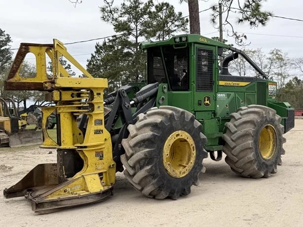 2022 DEERE 643L II