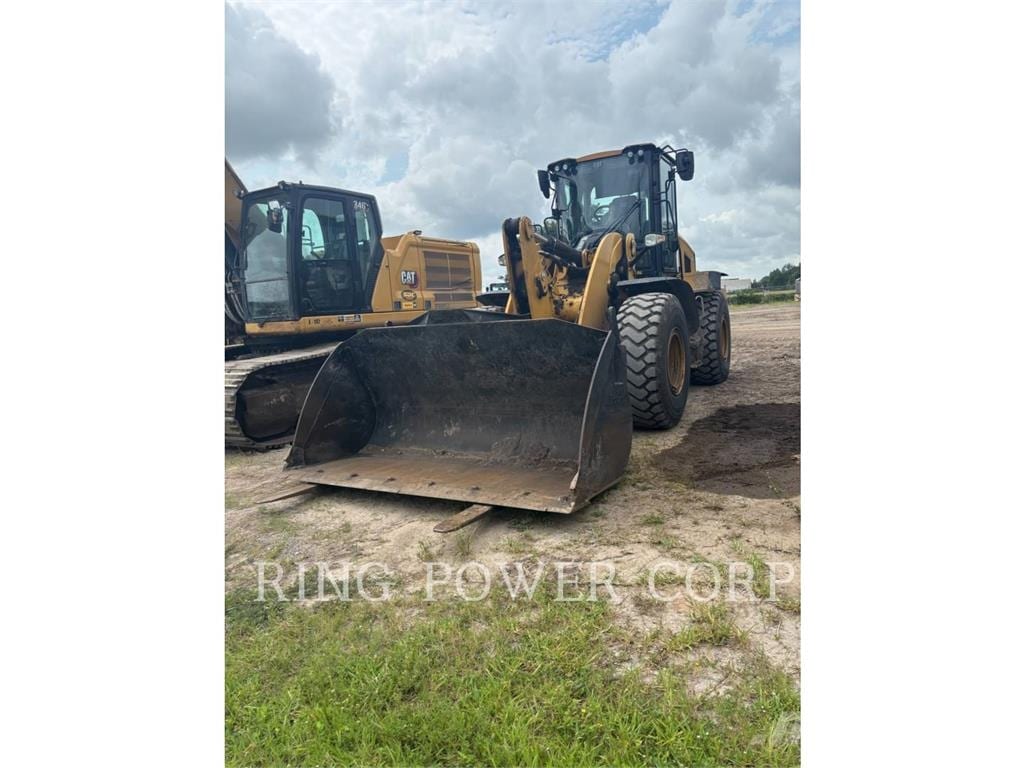 2025 CAT 938QC