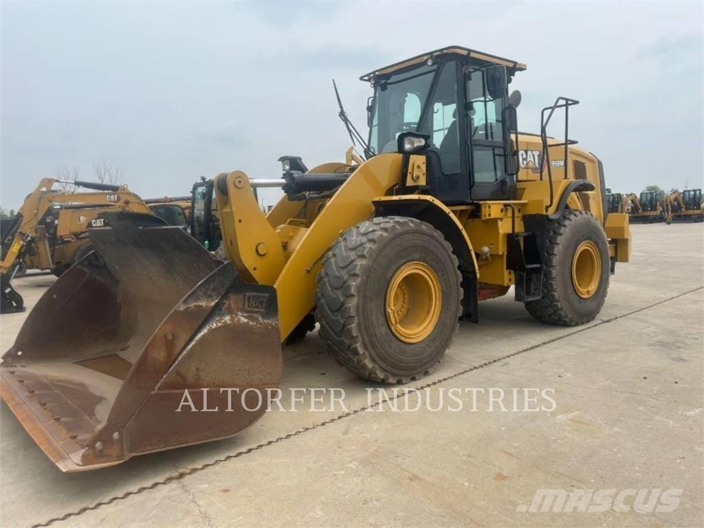 2023 CAT 950M