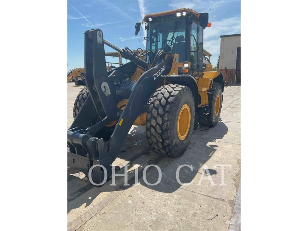 2023 John Deere & CO. 524P