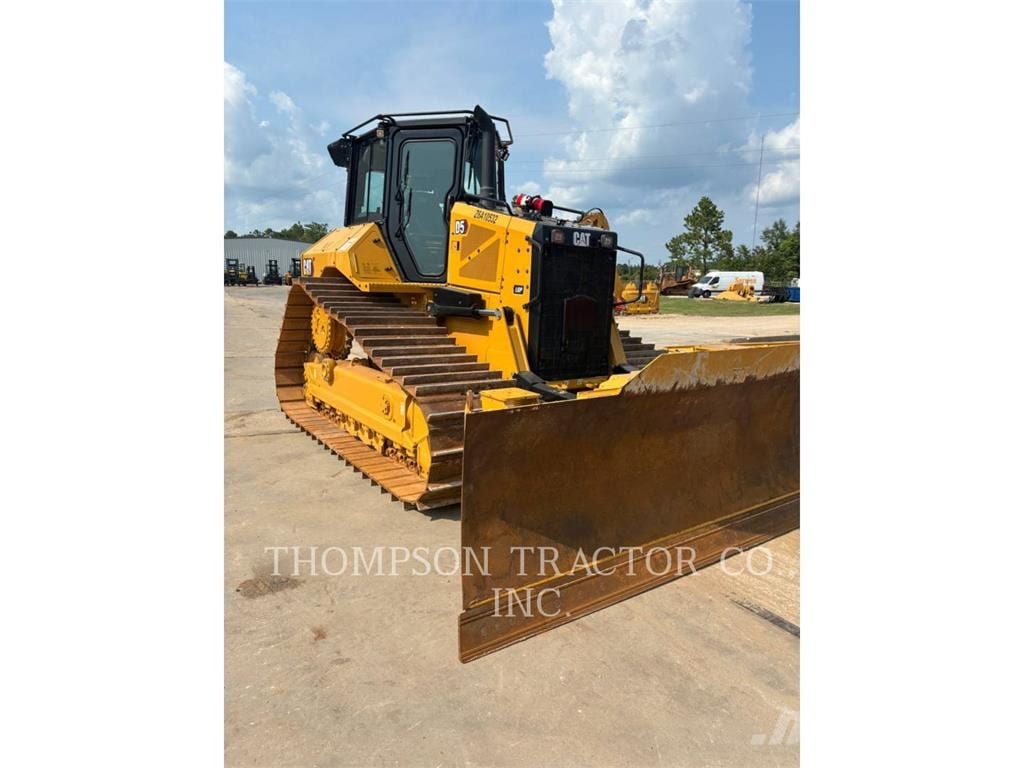 2025 CAT D5VP