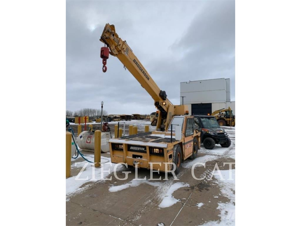 2013 Broderson CRANE IC80-3J